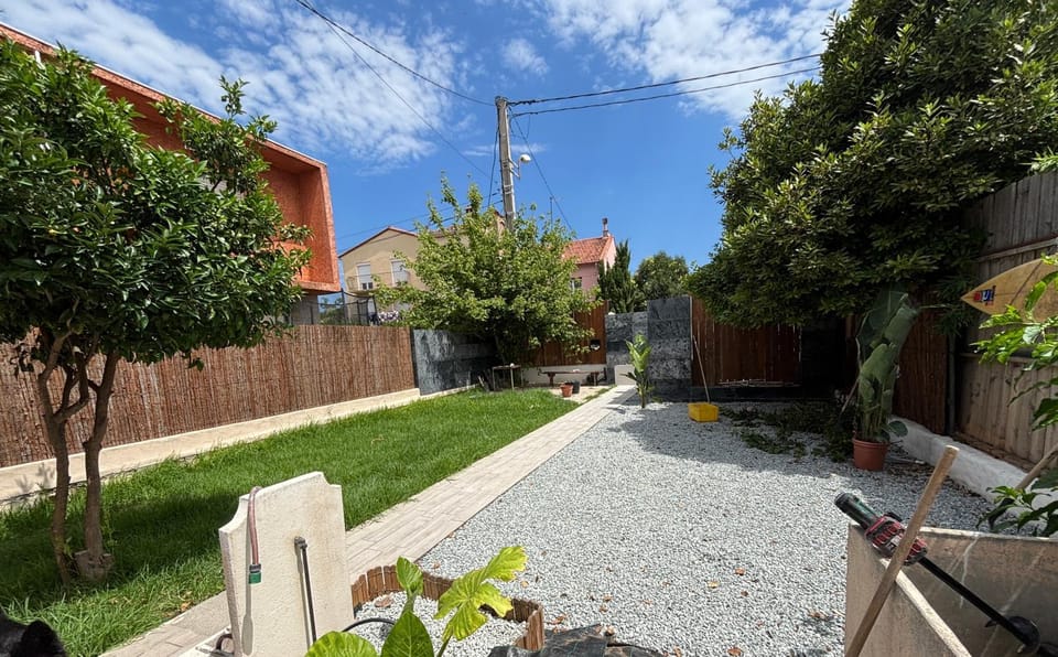 Garden, Garden view