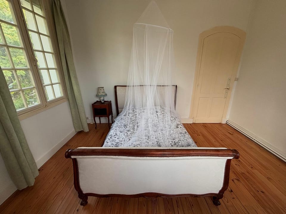 Chambre spacieuse Bed and Breakfast in Nouvelle-Aquitaine