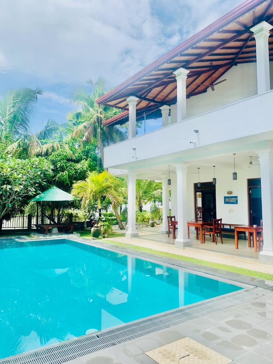 Property building, Swimming pool