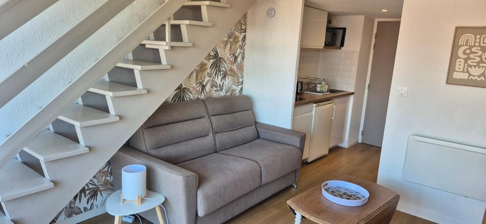 Duplex rénové, piscine, clim, centre port Apartment in Agde