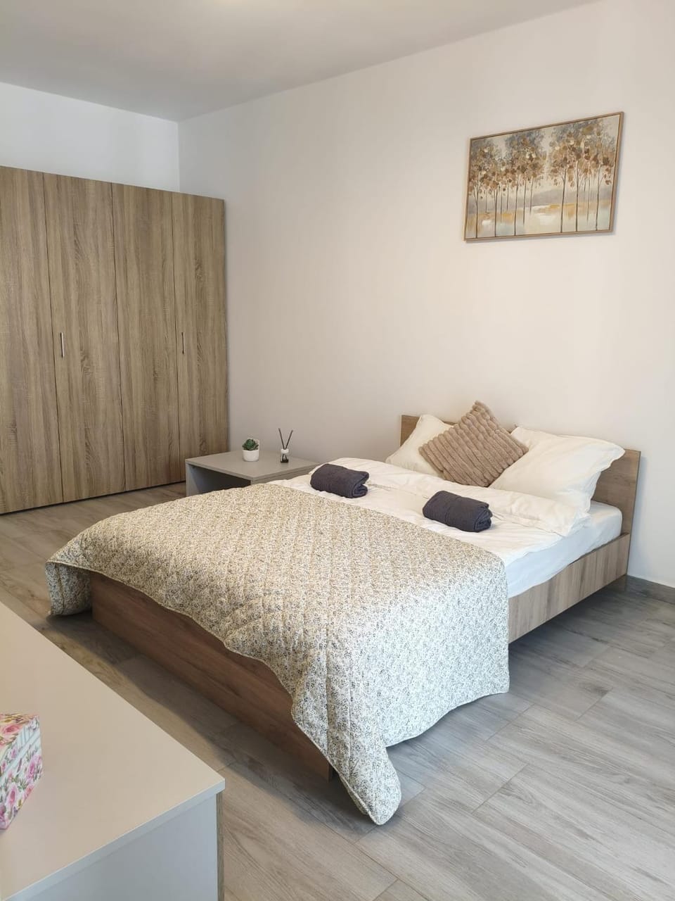 Property building, Bed