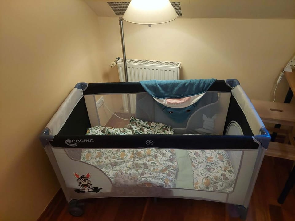 Bedroom, young children, cot