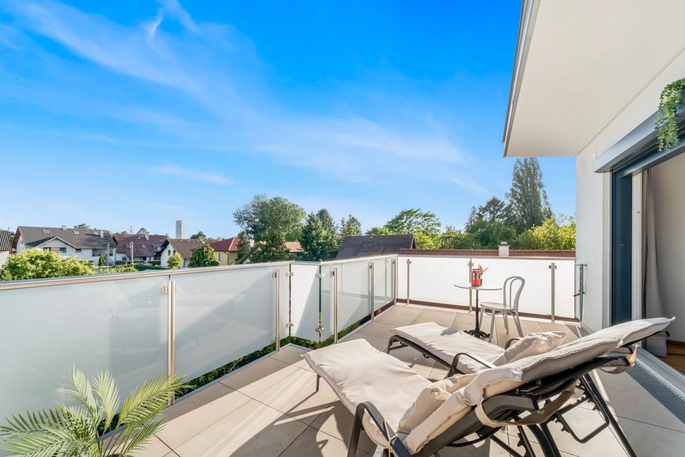 Modern Luxury Villa, 5 Bedrooms, Outdoor Grill Villa in Vienna