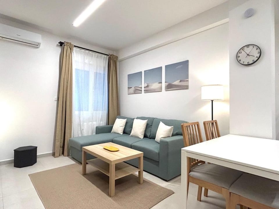 Modern 1BR Apt Next to Pasalimani & Shops Apartment in Pireas