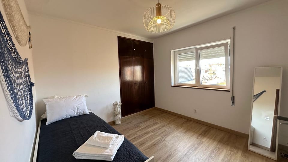 Bed, Photo of the whole room, Bedroom, wardrobe