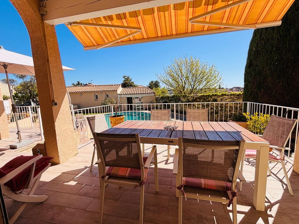 Patio, Day, View (from property/room), Balcony/Terrace, Dining area