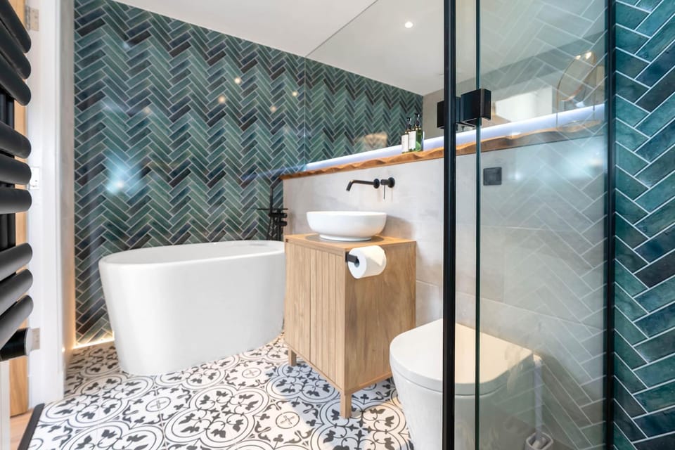 Bathroom, Bath