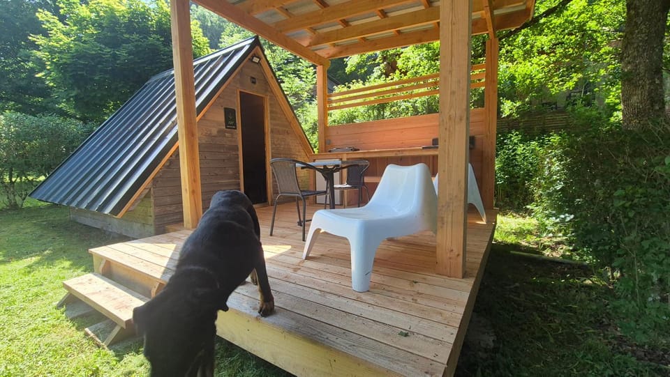 Camping Les Vernieres La Bourboule Sancy Campground/ 
RV Resort in Auvergne-Rhône-Alpes