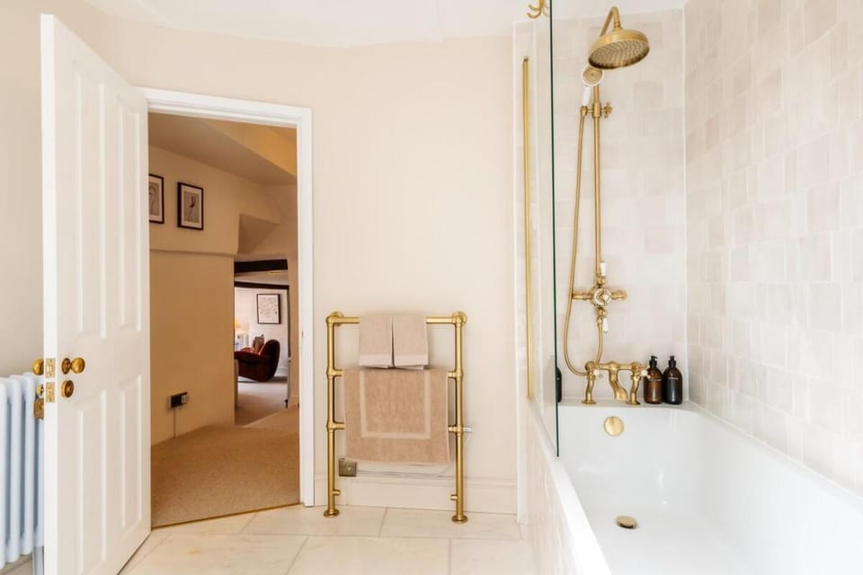 Cozy Cotswolds Getaway - heart of Chipping Norton Apartment in Chipping Norton