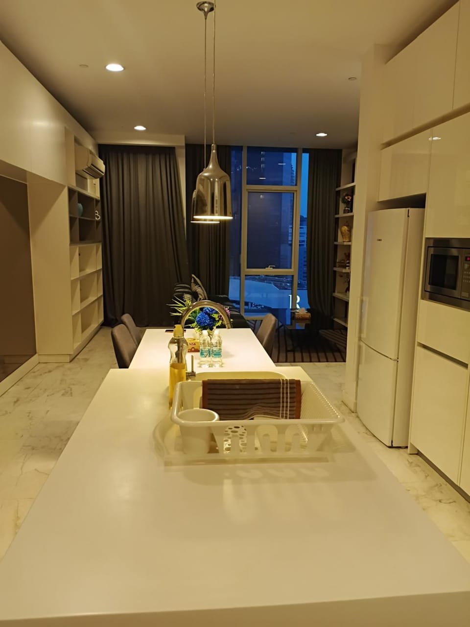 Kitchen or kitchenette, Dining area, stove