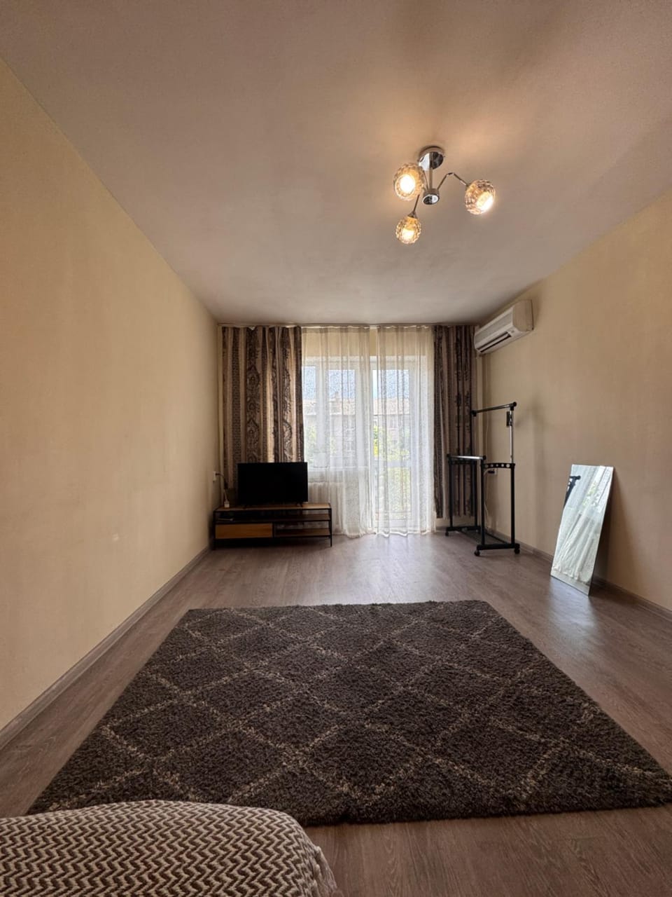 Однокімнатна квартира у центрі Павлограда Apartment in Dnipropetrovsk Oblast