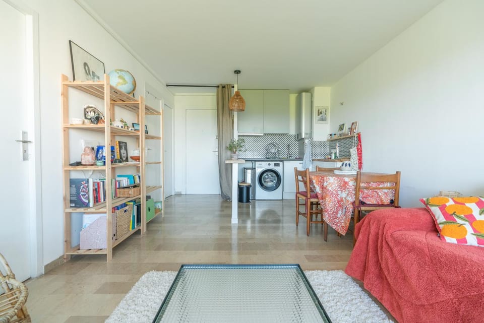 Living room, kitchen