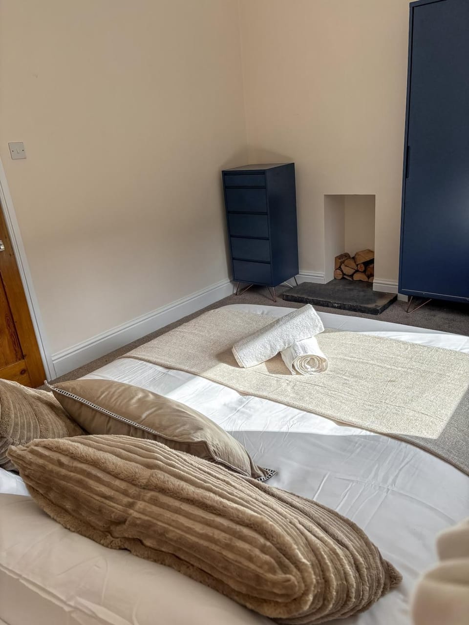 Central Horsforth Stone Cottage - 10 mins from LBA House in Leeds