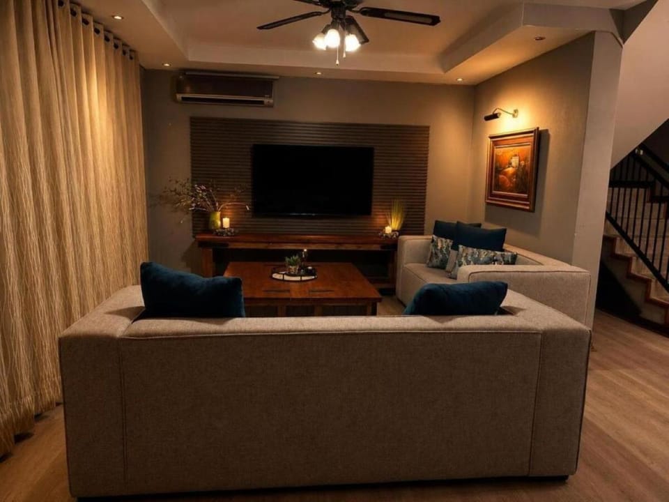 Lounge or bar