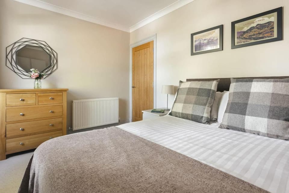 Mereside Apartment - Ridgestone Apartment in Bowness-on-Windermere