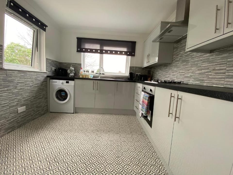 Pure Home Oakley Central TBA Apartment in Scotland