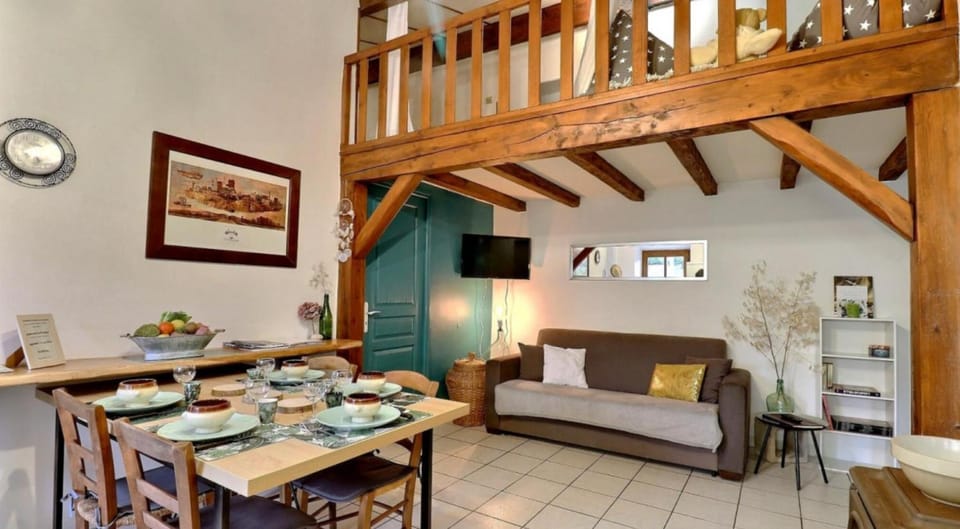 Property building, Living room