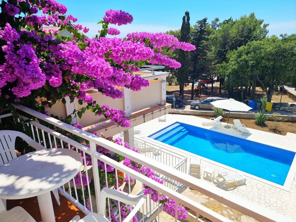 CC Vlad Center Novalja with Pool Apartment in Novalja