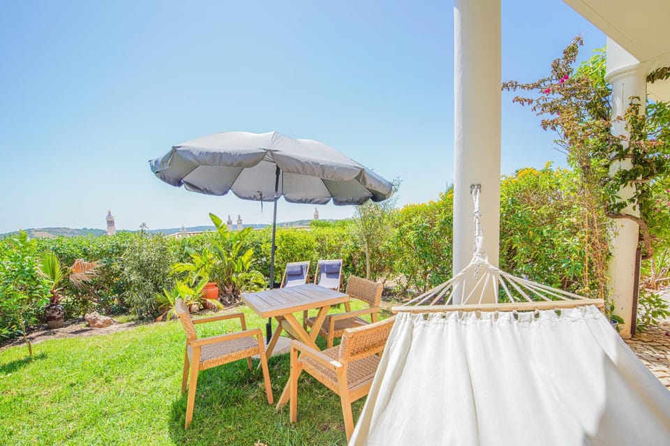 Villa Sunrise by MOJE Holiday Apartment in Budens