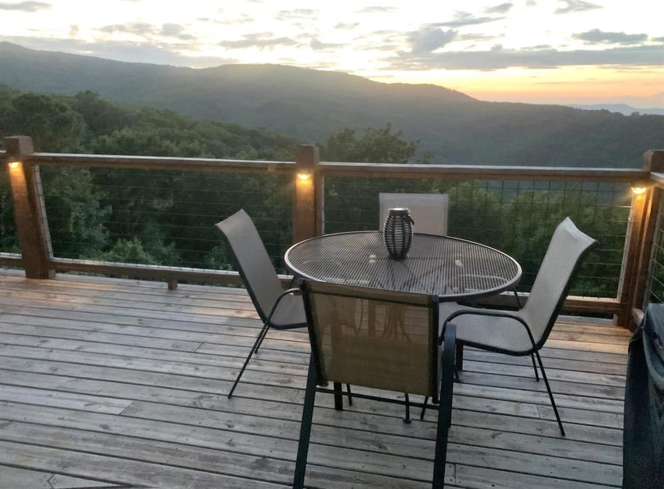 Patio, Day, Natural landscape, View (from property/room), Balcony/Terrace, Dining area, Mountain view