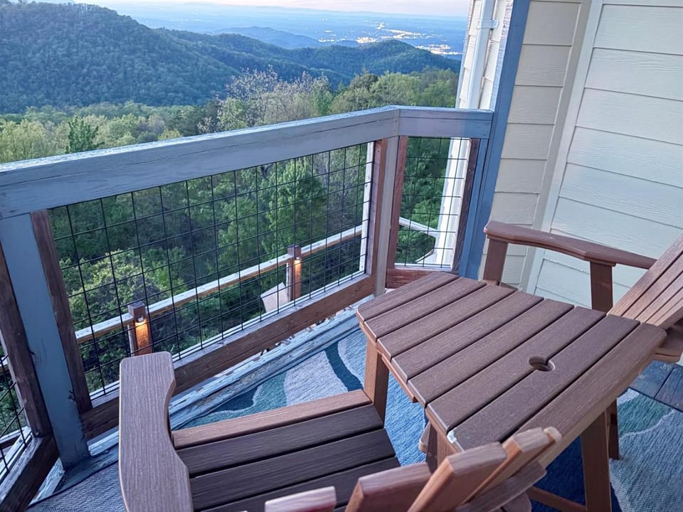 Patio, Day, Natural landscape, View (from property/room), Balcony/Terrace, Balcony/Terrace, Mountain view