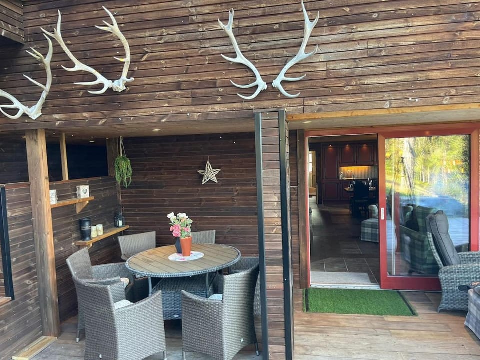 Exclusive Cabin - Lake Views - Sauna - EV Charger Cabin in Vestland