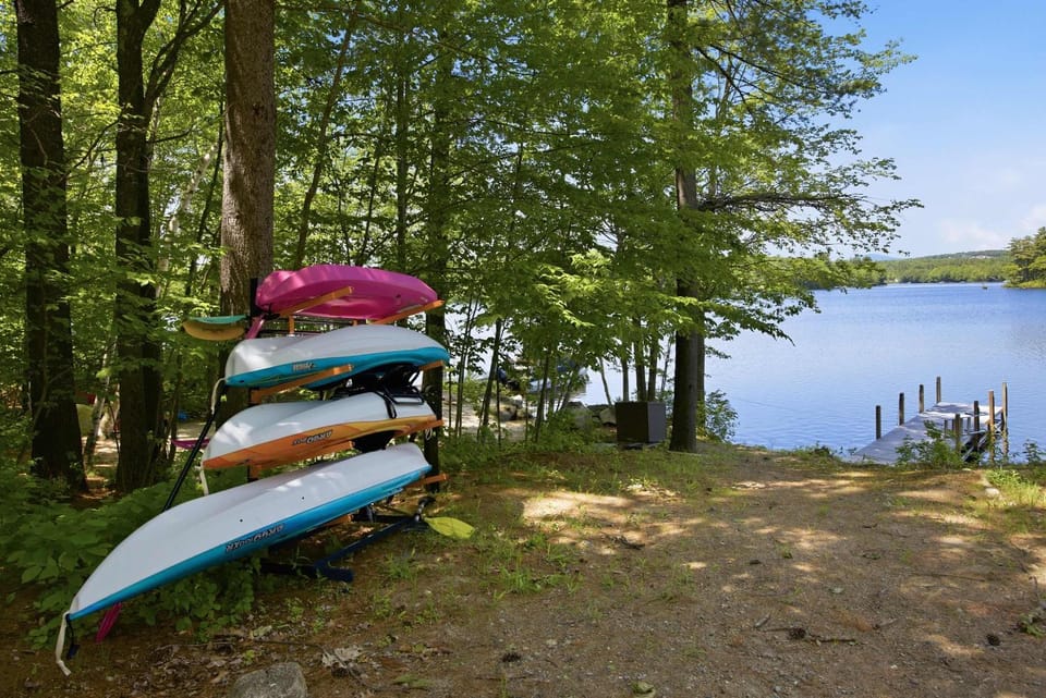 Lakeside Escape on Crescent Lake with Sauna Fire Pit House in Wolfeboro