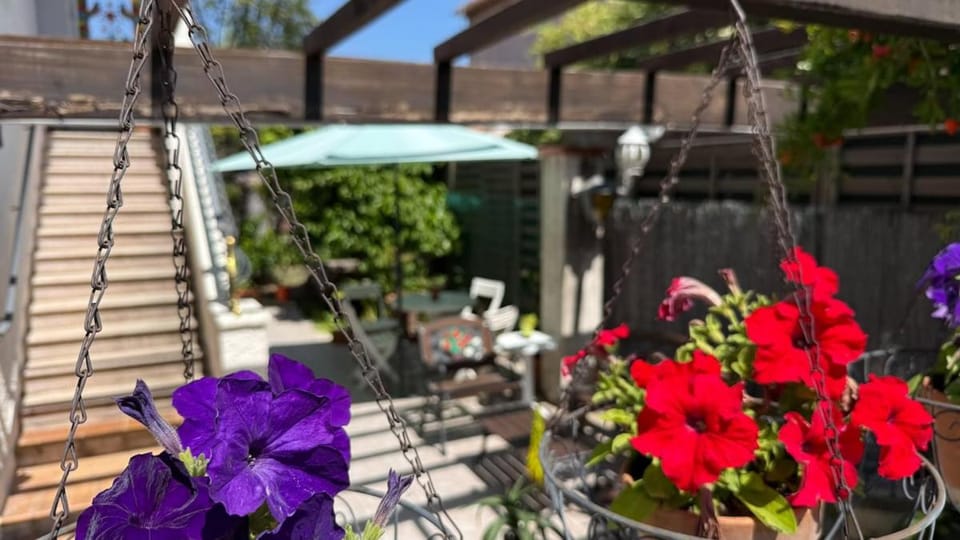Garden close beach Apartment in Cagnes-sur-Mer