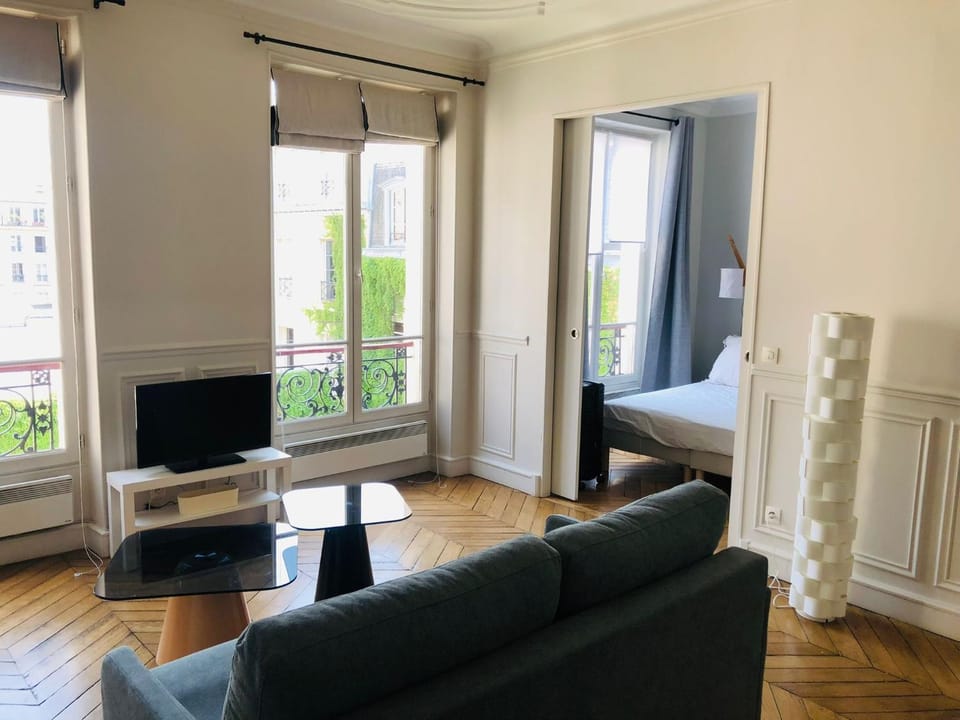 A Chic Retreat in Central Paris Apartment in Paris