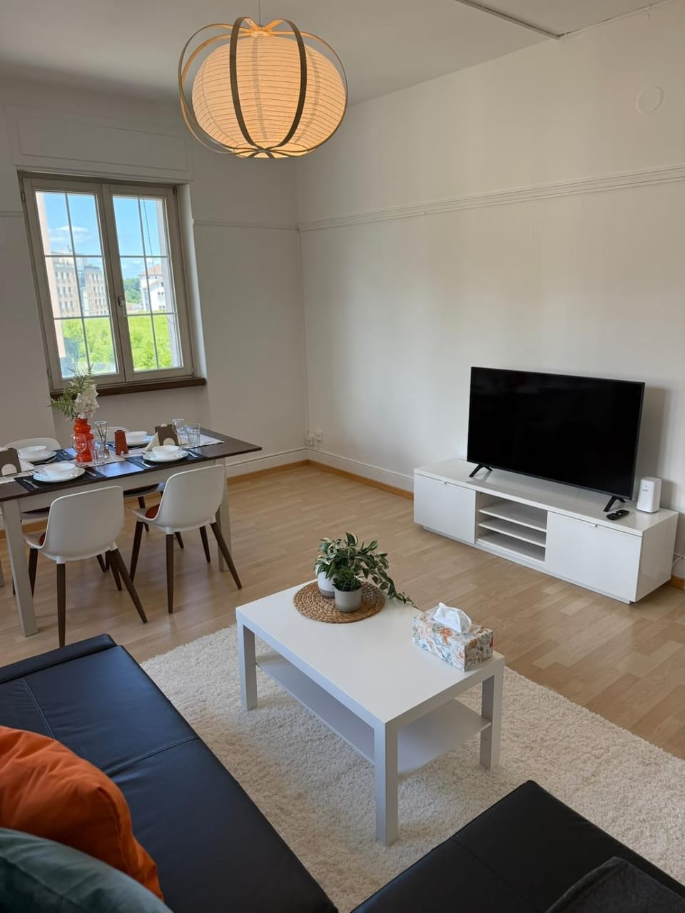 TV and multimedia, Living room, Seating area
