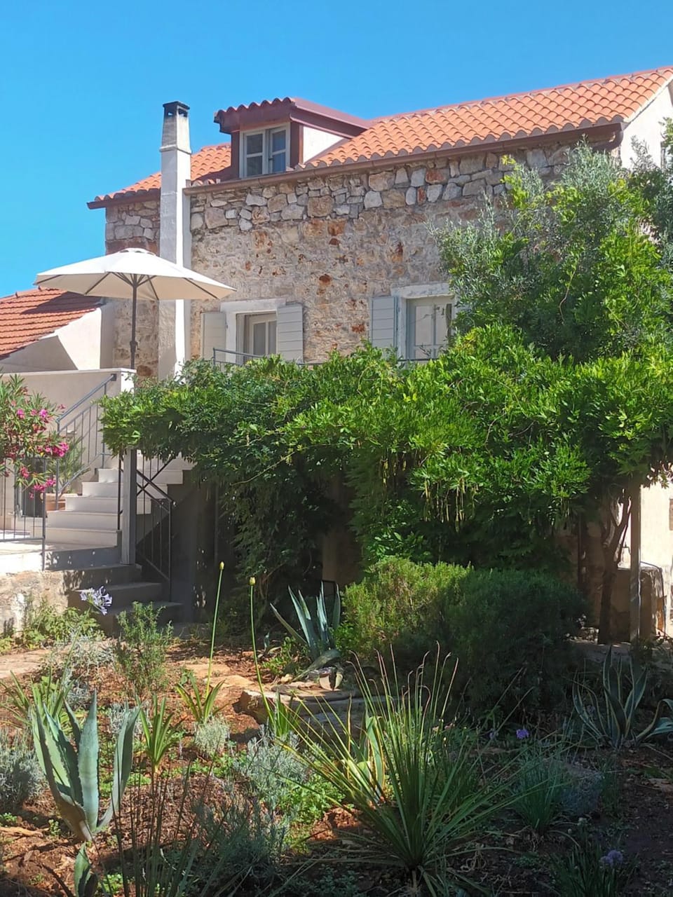 Property building, Garden
