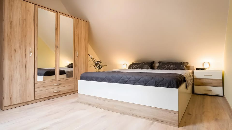 Living room, Bedroom