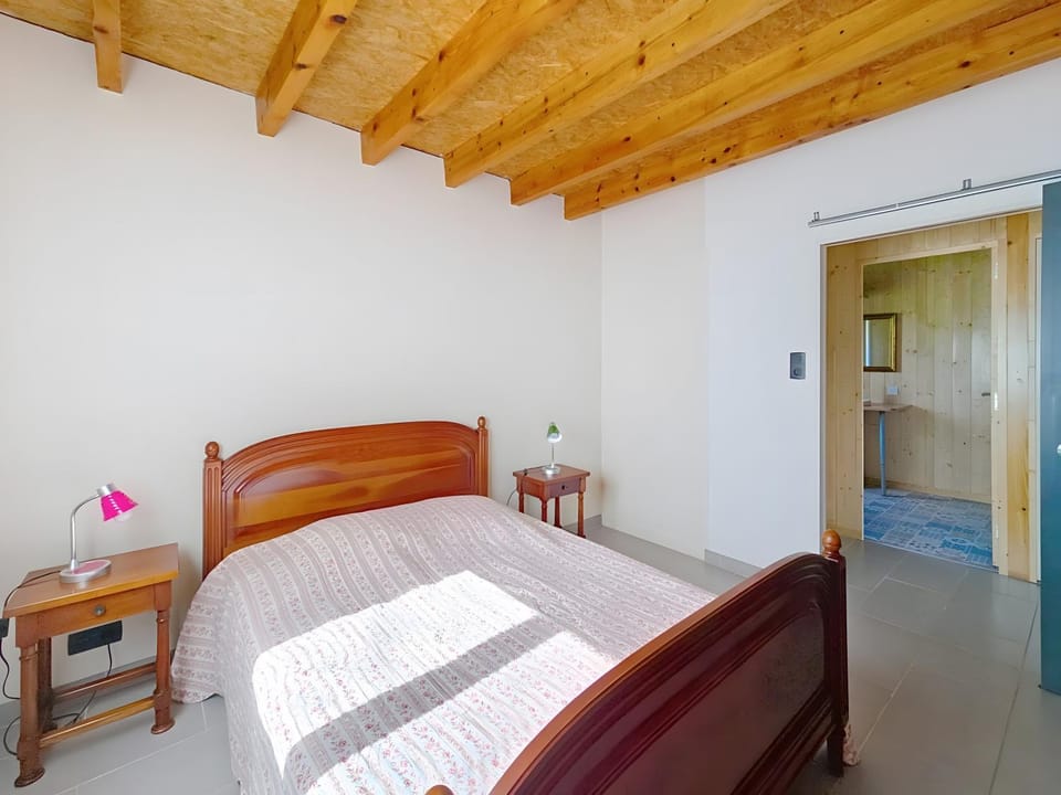 Property building, Living room, Bedroom