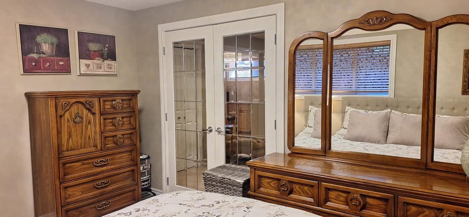 Luxury Suite Rentals Bed and Breakfast in Calgary