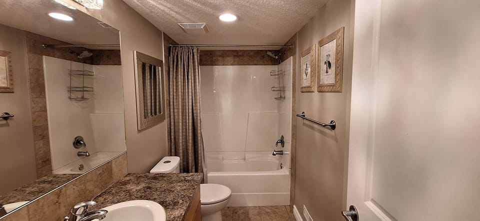 Luxury Suite Rentals Bed and Breakfast in Calgary