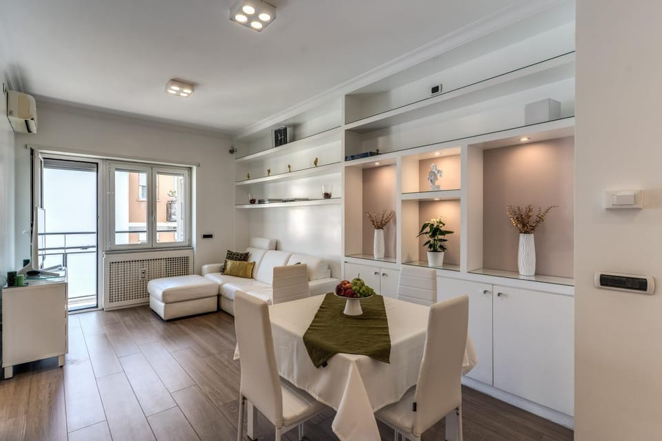 Olimpia - New Luxury Apartment near Trastevere & Villa Pamphili Apartment in Rome