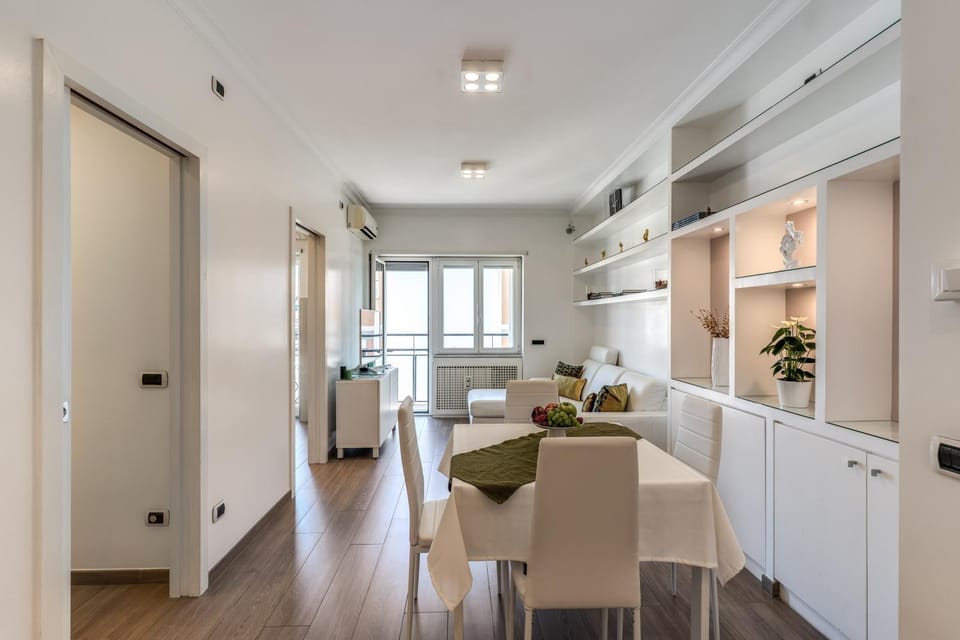 Olimpia - New Luxury Apartment near Trastevere & Villa Pamphili Apartment in Rome