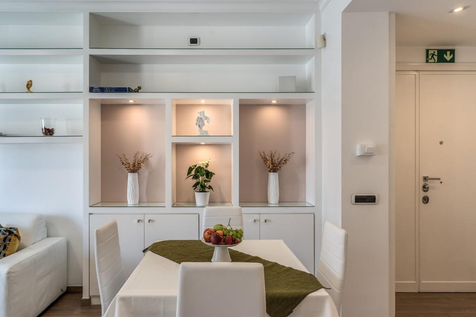 Olimpia - New Luxury Apartment near Trastevere & Villa Pamphili Apartment in Rome