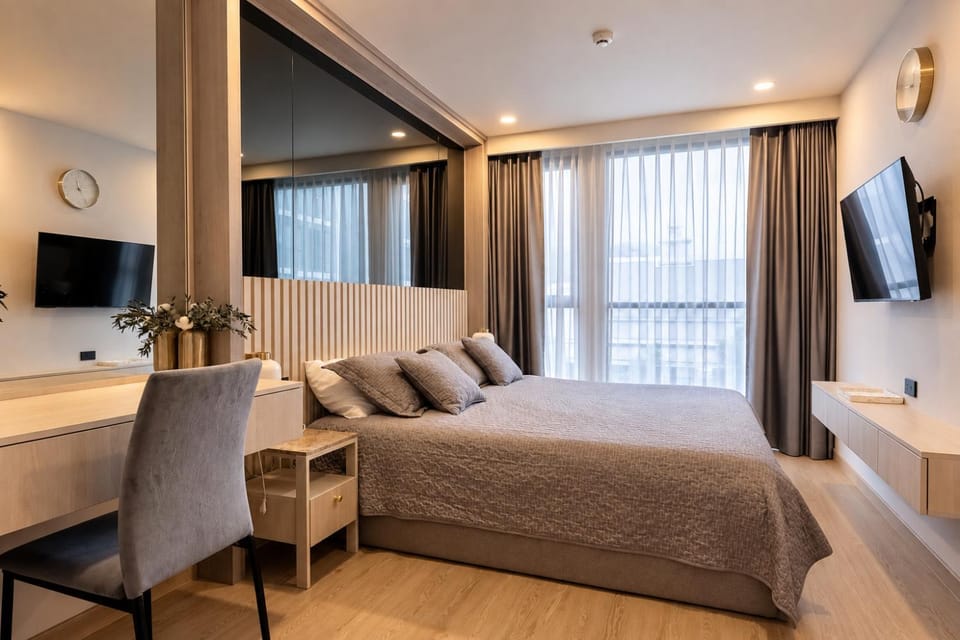 Bed, Bedroom