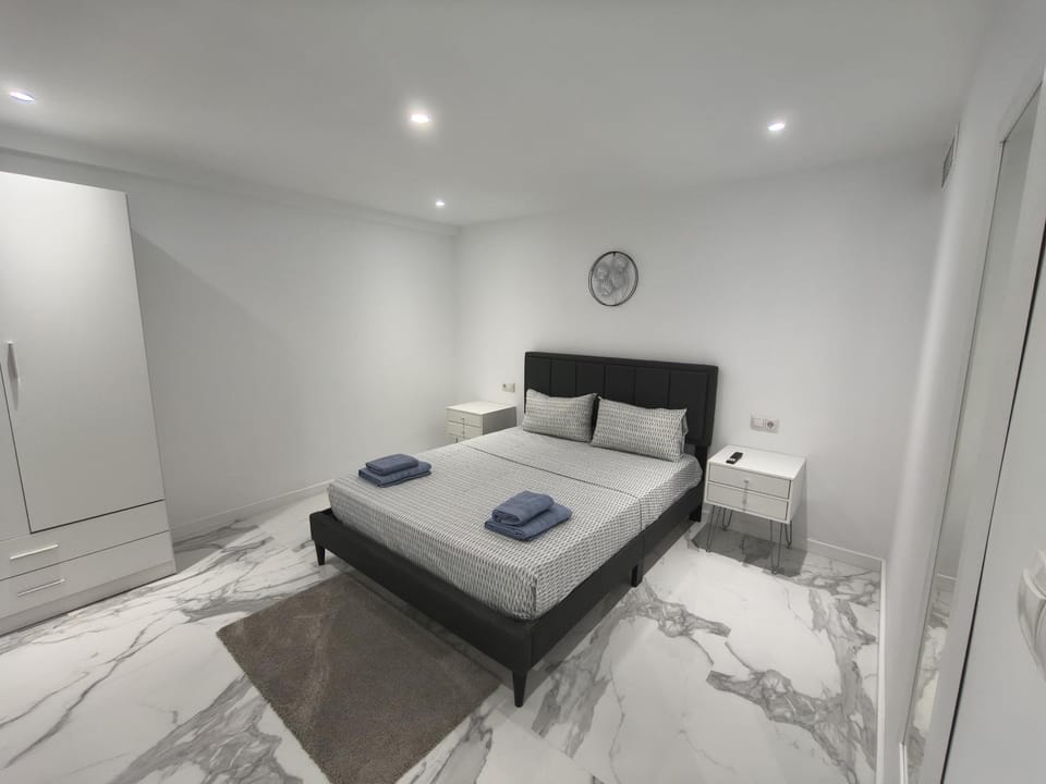 Bed, Photo of the whole room, Bedroom, towels, wardrobe