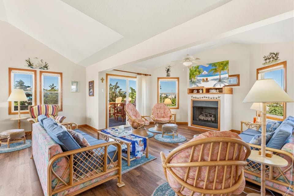 8315 - Dream Keeper House in Avon