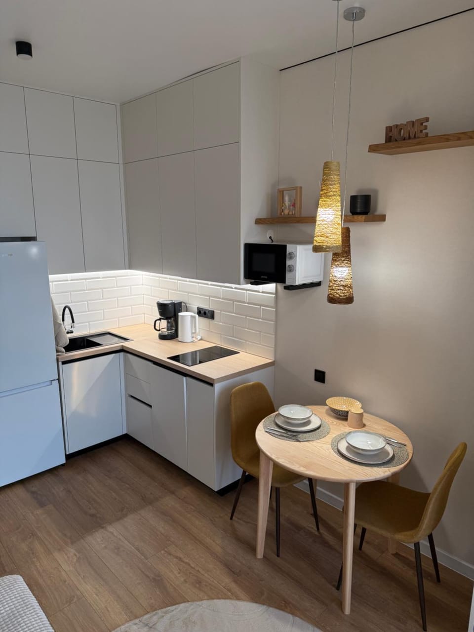Kitchen or kitchenette, Dining area, pet friendly, stove