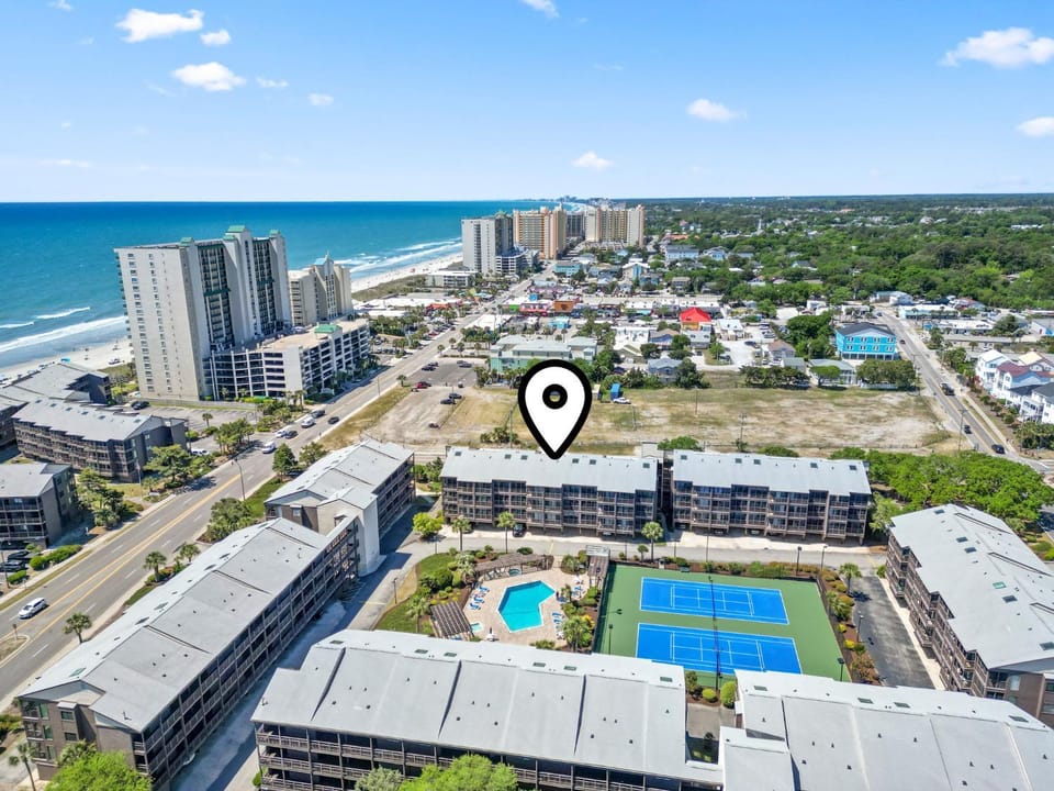 Tilghman Beach & Raquet 368 - Ocean Nearby House in North Myrtle Beach