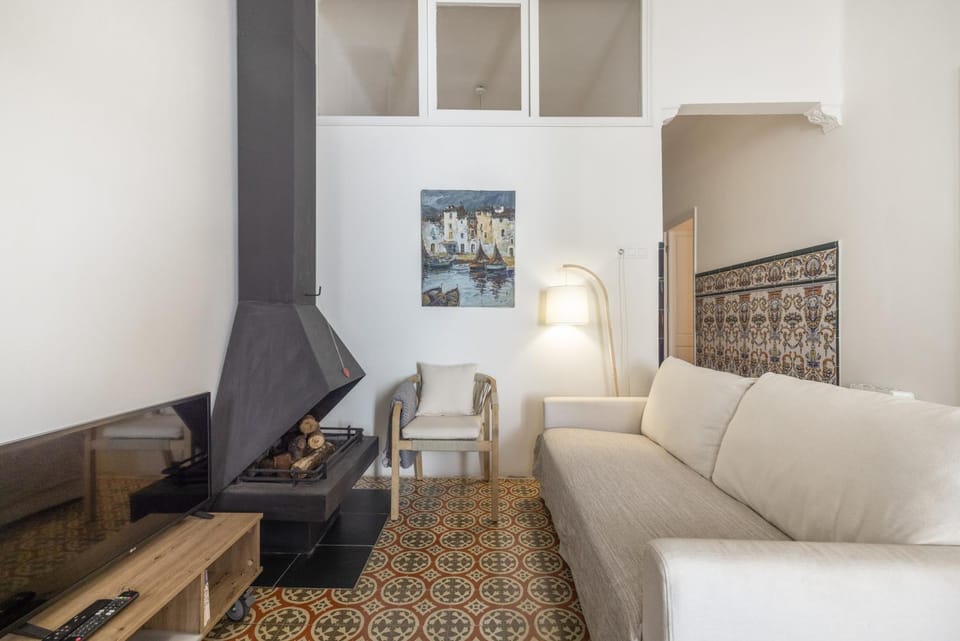 Property building, Living room