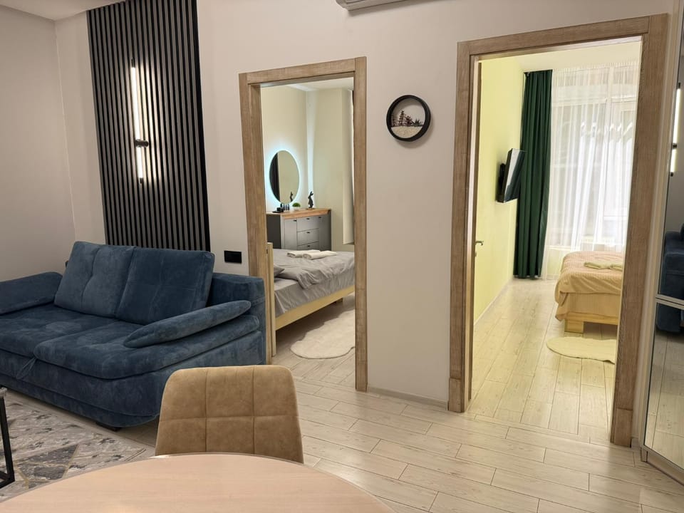 Living room, Photo of the whole room