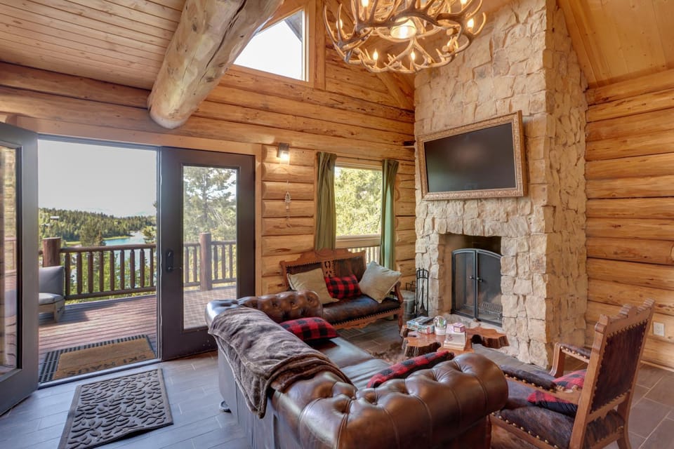 1/4 Mi to Purgatory Resort: Mtn Cabin w/ Views Cabin in La Plata County