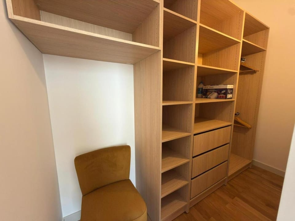 Bedroom, heating, internet, storage