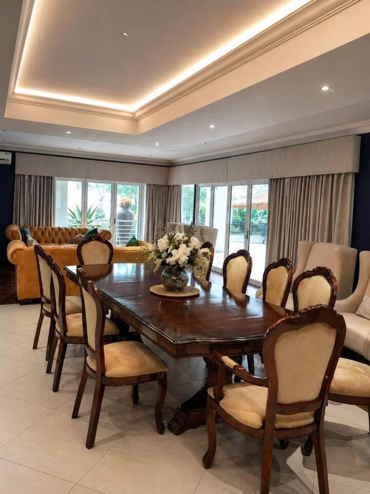 5 Bed Boutique Villa Whole House Pool Jacuzzi - Holiday Home House in Sandton