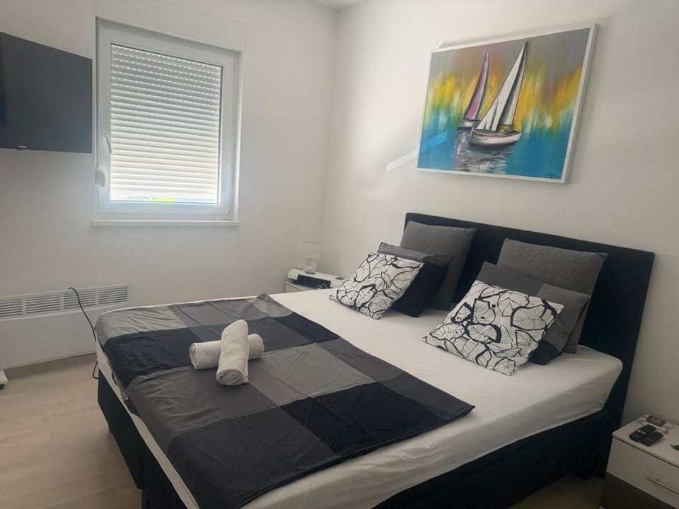 Seaesta Holiday - Luxury apartment seaview Apartment in Okrug Gornji