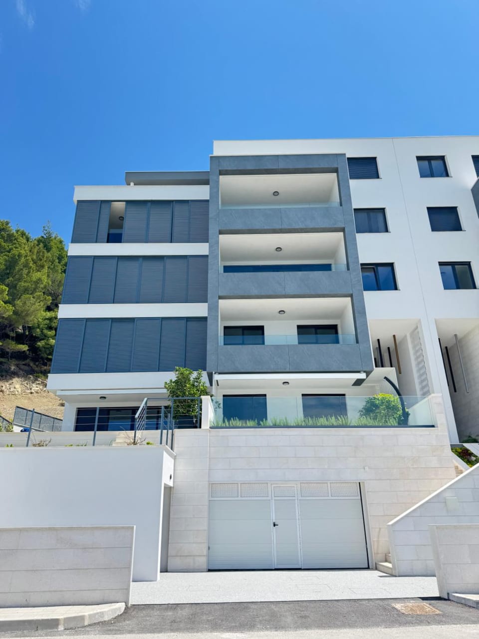 Beachfront Apartment Tara Apartment in Split-Dalmatia County